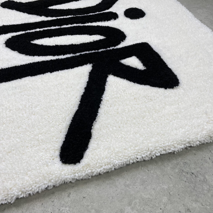 Ręcznie tworzony dywan – Dior Logo